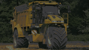 国产三轮拖拉机视频播放,田间劳作新伙伴，视频展示高效作业风采