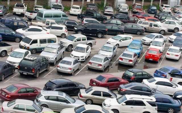 路人拍国产车广告视频,路人镜头下的广告视频瞬间