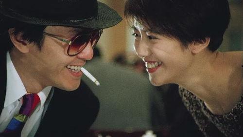 国产凌凌漆抽烟搞笑视频,笑料百出引人捧腹